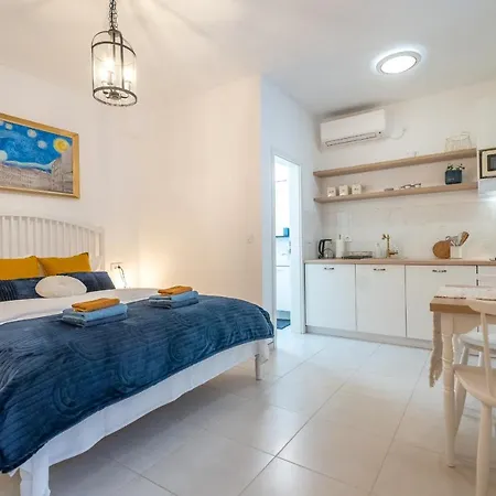 Starry Night Studio * Rijeka