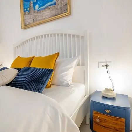 Starry Night Studio *